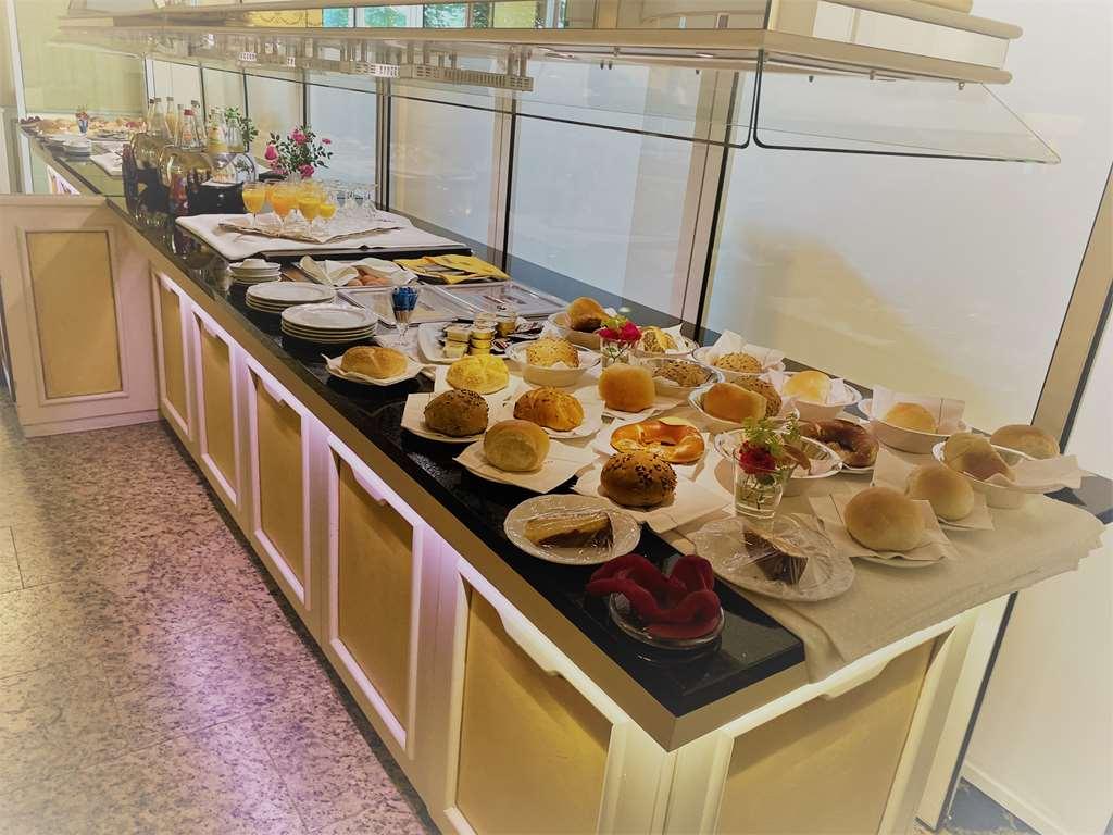 Akzent Hotel Restaurant Altdorfer Hof Вайнгартен Ресторан фото