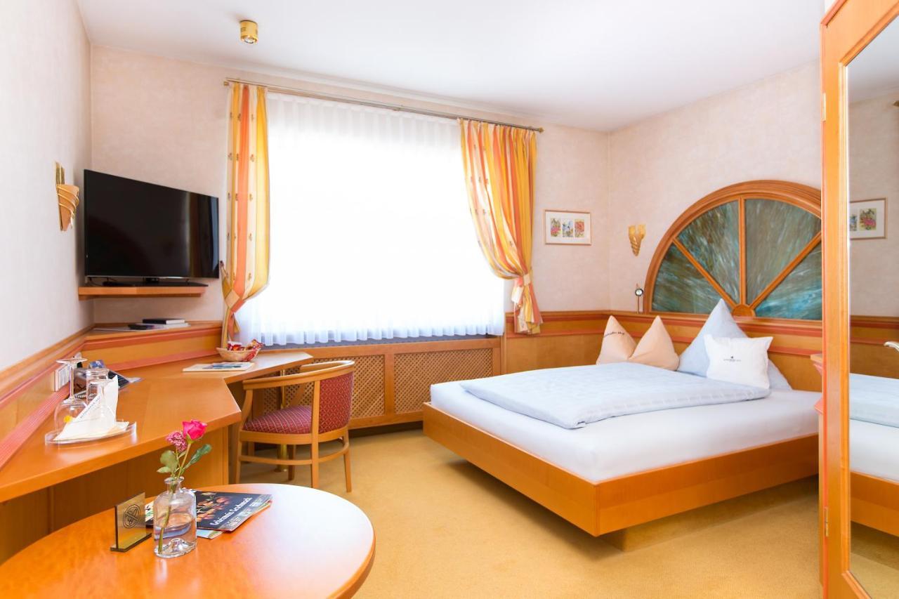 Akzent Hotel Restaurant Altdorfer Hof Вайнгартен Экстерьер фото